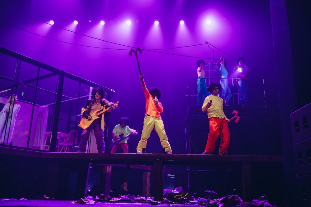 Вистава 'Балада про украдене щастя' 