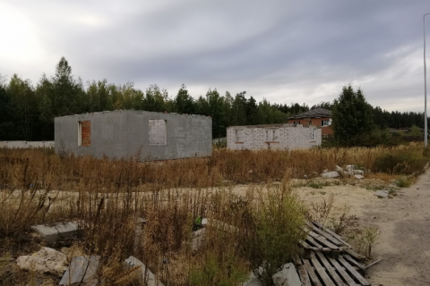Киев второй раз объявил тендер на строительство дач для переселенцев Русановских садов 