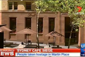 Полиция штурмовала кафе с заложниками в Сиднее (обновлено)