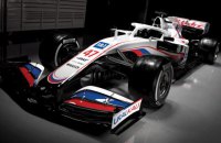 Команда Формулы-1 показала новую ливрею в виде флага России