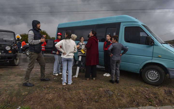 Унаслідок вибуху на складі пального у Нагірному Карабасі загинуло щонайменше 20, поранено сотні людей