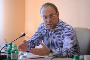 Власенко пояснив логіку позову Тимошенко в ЄСПЛ в обхід касації
