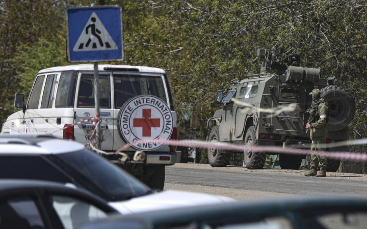 Окупанти обшукали в Маріуполі приміщення Червоного Хреста, звинувачують у “злочинах”, – Андрющенко
