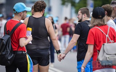 Євроінтеграція без маніпуляцій: міф про обов'язкові одностатеві шлюби 