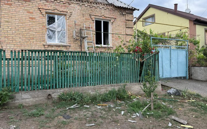 Росіяни знову били по Нікопольщині: постраждала людина, пошкоджені будинки