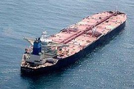 Захваченный пиратами танкер с украинцами перевозил нефть на 20 млн долларов