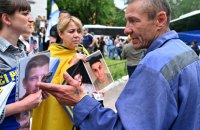 Обмін надії: «Міша живий! Мій Міша живий!»
