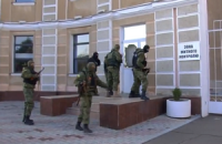 В Одессе вооруженные люди штурмовали нефтезавод