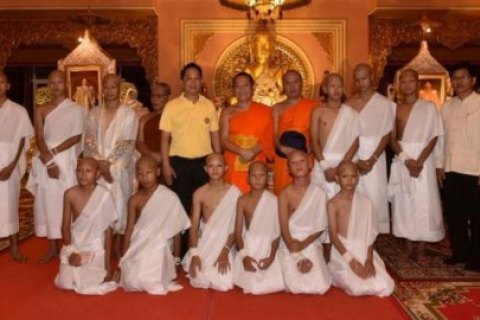 Врятовані з таїландської печери діти проведуть 9 днів у монастирі