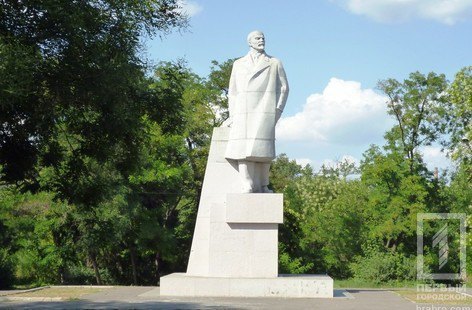 В Одесі знесли останній у місті пам'ятник Леніну