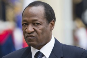 Президент Буркина-Фасо ушел в отставку