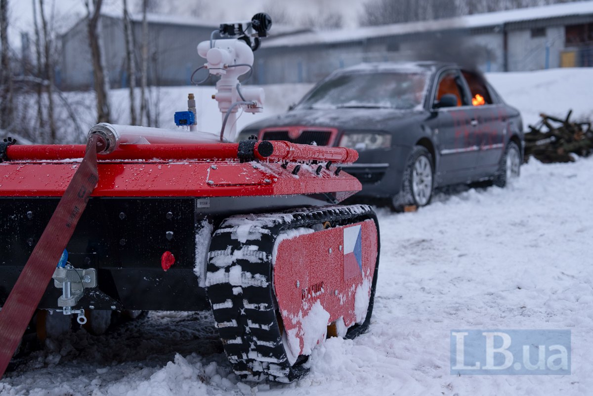 Тестування пожежного дрону Hecthor 2 для Харківсього відділення ДСНС купленого чеською ініціативою «Подарунок для Путіна»