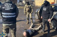 На Рівненщині затримали чоловіка, якого підозрюють у корегуванні атак РФ