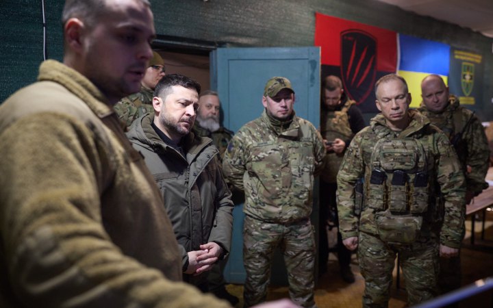 Зеленський на Донеччині: Окупанти готують весняний наступ, зміцнюємо фронт