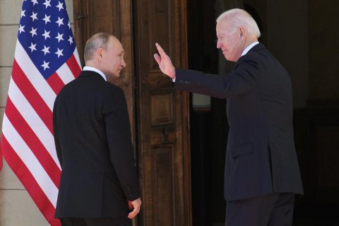 Путін збирається говорити з Байденом про нерозширення НАТО на схід