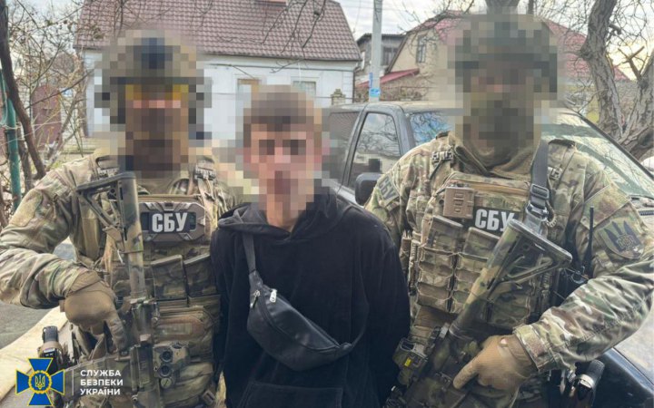 СБУ заявила про затримання підозрюваного у вчорашньому підриві автомобіля в Одесі