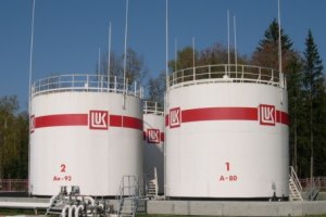 "Лукойл" остановит завод в Калуше