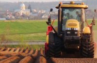 Украина и Китай договорились о совместном производстве тракторов
