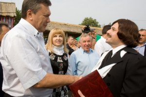 Янукович откроет ярмарку в Сорочинцах