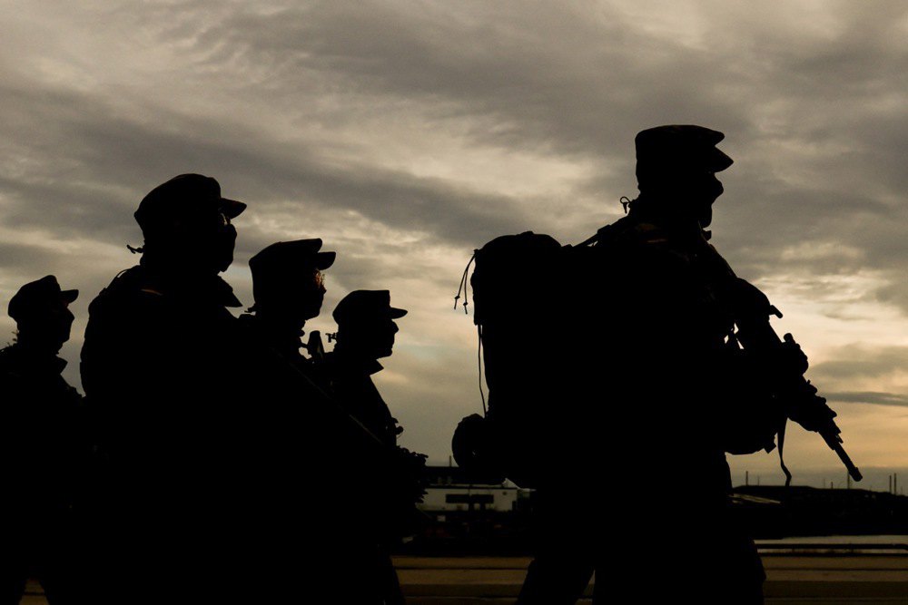 Німецькі солдати в терміналі порту Гамбурга під час військових навчань в Гамбурзі, 25 вересня 2025 року