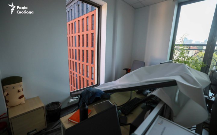 У Києві унаслідок атаки Росії пошкоджені офіси "Української правди" і Радіо Свобода