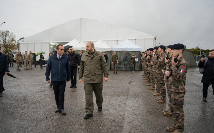 Міністри оборони України і Франції обговорили співпрацю з виробництва озброєння та боєприпасів