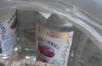 На блокпосту в Херсонской области полицейские изъяли контрабандную водку