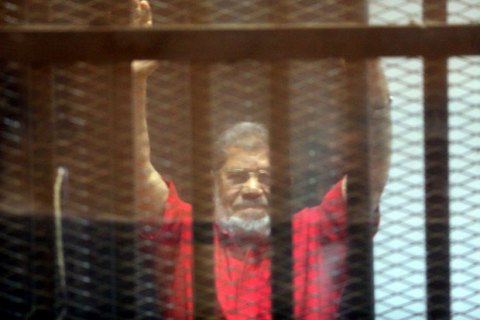 Екс-президент Єгипту Мохаммед Мурсі помер у залі суду