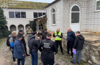 На Вінниччині депутат заради відстрочки за гроші “одружився” з 18-річною дівчиною з інвалідністю