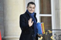 Французский министр отверг обвинения в изнасиловании и отказался уходить в отставку