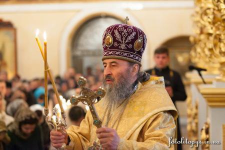 Митрополит Онуфрій виступив проти богослужіння українською мовою