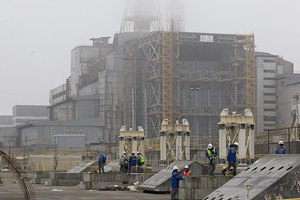 Французские компании эвакуируют персонал с ЧАЭС