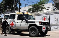 Волонтер Красного креста госпитализирован после избиения сепаратистами в Донецке 