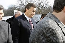 Януковича защитили от наркомана с пистолетом