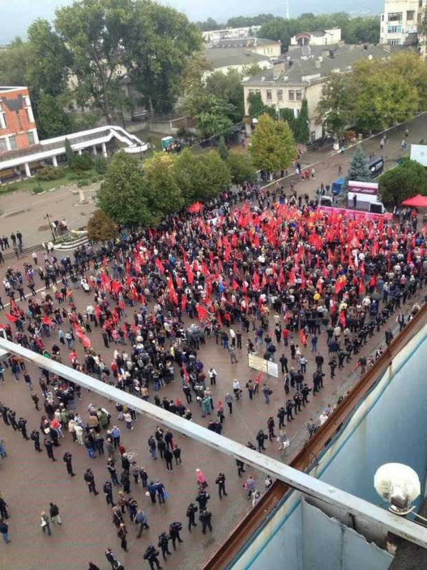 Акция протеста в Бельцах, 24 сентября. (Вид сверху)