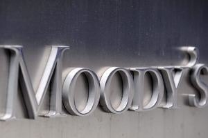 Moody's готово снизить рейтинг США