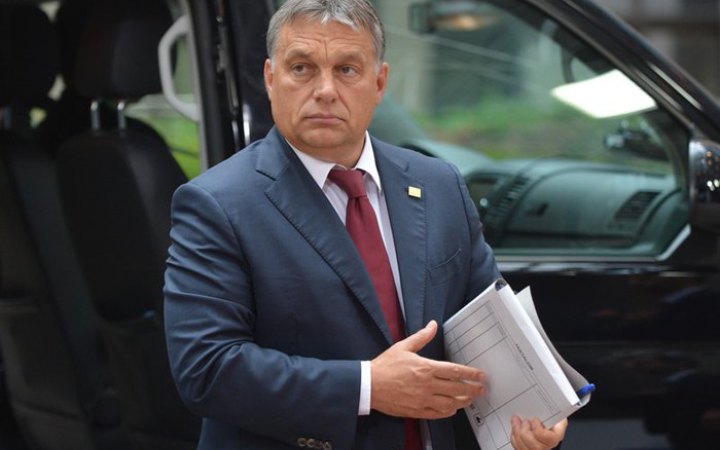 Єврокомісія пропонує скоротити фінансування адміністрації Орбана через підозри в хабарництві, – Bloomberg