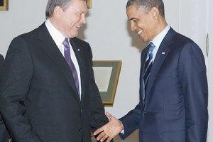Янукович поздравил Обаму с Днем независимости США
