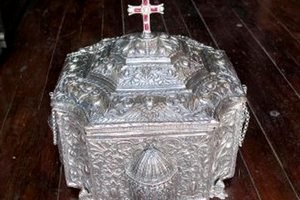 Преступники похитии ковчег с мощами четырех святых в Греции