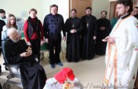 Митрополит Владимир служит литургии, несмотря на объявление его Кириллом "недееспособным"