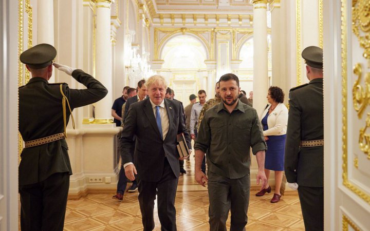 Джонсон вдруге приїхав до Києва на зустріч із Зеленським, скасувавши участь у конференції в Донкастері
