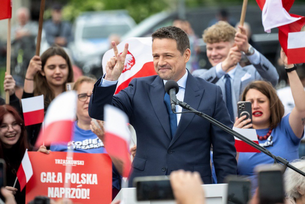 Мер Варшави і кандидат від Громадянської коаліції Рафал Тшасковський на зустрічі з виборцями, 30 травня 2025 року