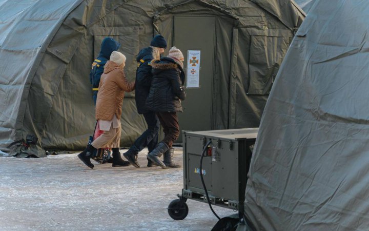 МВС збільшує кількість пунктів обігріву для підтримки мешканців постраждалих від обстрілів міст