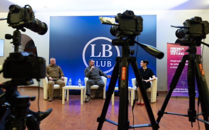 Головне за п'ятницю, 11 квітня: понад 125 боєзіткнень, підсумки "Рамштайну", санкції щодо роспропагандистів