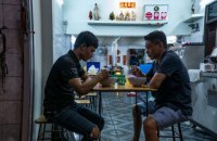 Меланхолія та турбота: Рецензія на фільм «Дні»