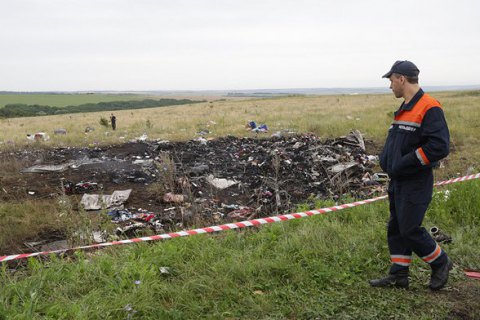  На місці катастрофи "Боїнга" на Донбасі знайшли нові людські останки