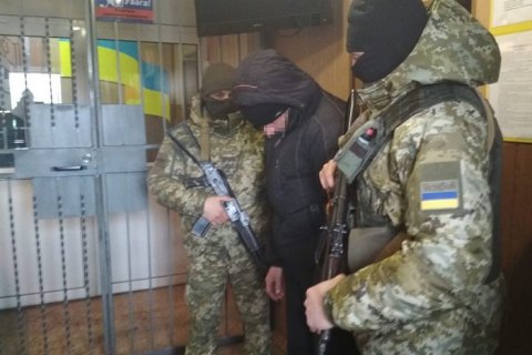 Суд засудив до умовного терміну бойовика "ДНР", який охороняв уламки "Боїнга"