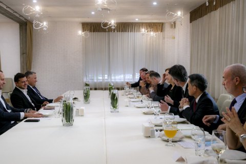 Зеленський обговорив з послами G7 реформування правоохоронних органів 