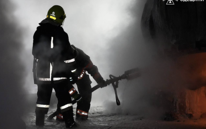 Ворог знову атакував промислову і портову інфраструктуру Одещини