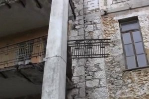Семье девочки, погибшей из-за падения балкона, выделили 100 тыс. гривен 